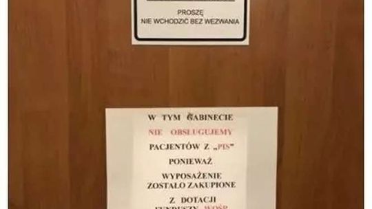"Nie obsługujemy pacjentów z PiS". Kartka na drzwiach gabinetu lekarskiego