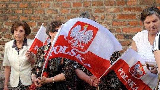 Nie oddamy wam Telewizji Trwam - skandowało kilka tysięcy osób w Toruniu (zdjęcia)