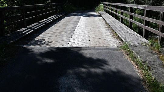Nie przejdziesz i nie przejedziesz. Most na leśnej drodze zamknięty na miesiąc