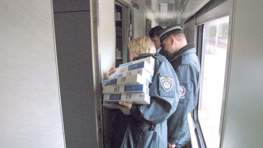 Nie przyjmują mandatów, wolą je odpracować. Robi tak już kilkaset osób