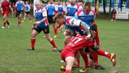 Nie siedź w domu, przyjdź na mecz rugby