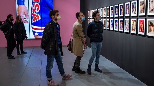 Nie tylko "Ménage à Deux". Recenzja wystaw w Galerii Labirynt