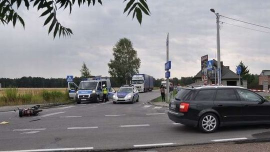 Nie ustąpiła pierwszeństwa motorowerzyście. Mężczyzna poważnie ranny