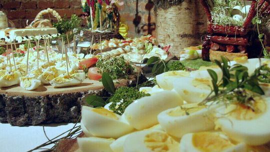 Nie wyrzucaj jedzenia po świętach. Lista jadłodzielni 