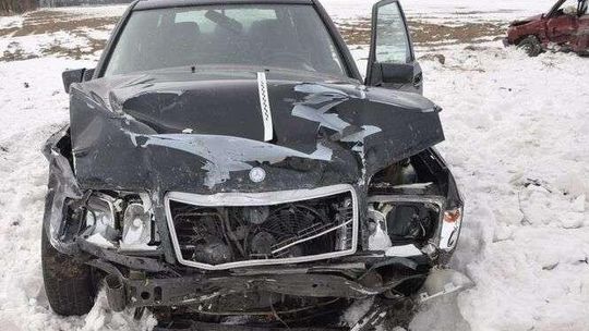 Nie zatrzymał się na znaku STOP. Nie żyje kierowca opla