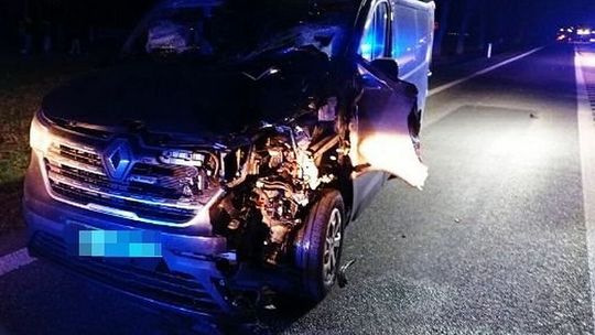 Nie żyje 53-letni mężczyzna. Najprawdopodobniej próbował przejść przez jezdnię