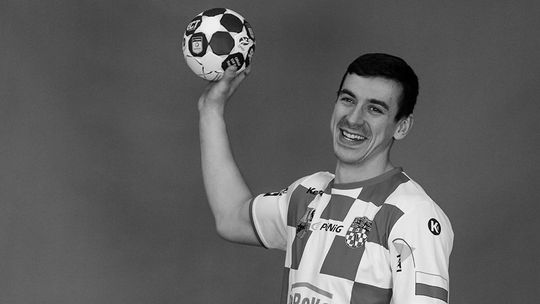 Nie żyje piłkarz ręczny Dominik Płócienniczak. Samochód zderzył się z sarną