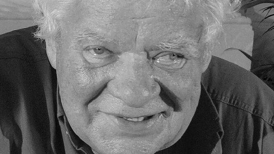 Nie żyje słynny lektor Tomasz Knapik. "Był Głosem w naszych domach"