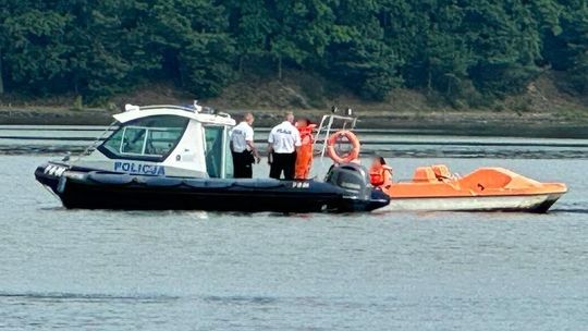 Niebezpieczna sytuacja nad zalewem. Na szczęście pomogli policjanci