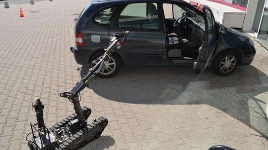 Niebezpieczny ładunek na lotnisku. Jak sobie poradziły służby?