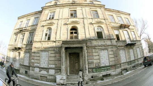 Niecała 3: Była rudera, będą biura
