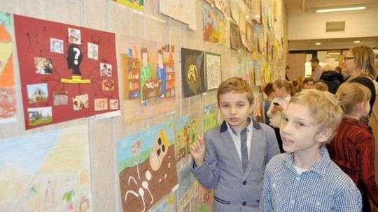 Niech żyje archeologia! Uczniowie nagrodzeni w konkursie plastycznym