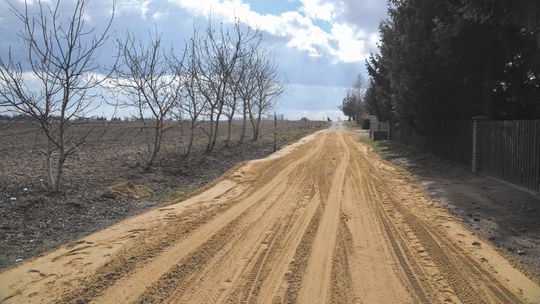 Niech żyje prowizorka. Mieszkańcy zbulwersowani remontem drogi