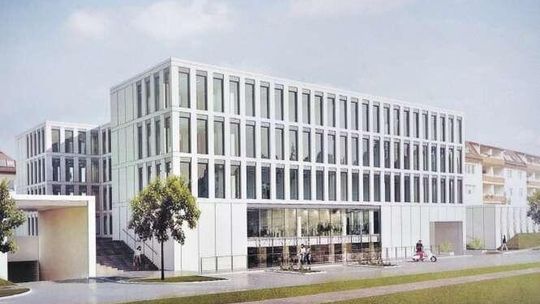 Niedokończona budowa straszy od lat na Czubach. Chcą zbudować tu biurowiec