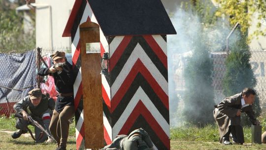 Niedrzwica Duża: Historyczne widowisko w rocznicę (zdjęcia)