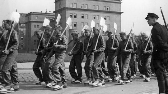 Niedrzwica Duża: Wyzwolą obóz Baudienst