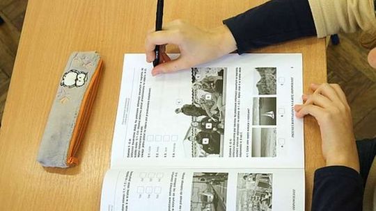 Niedrzwica Duża, Zakrzówek. Szkoły zostają, bo idą do gminy 