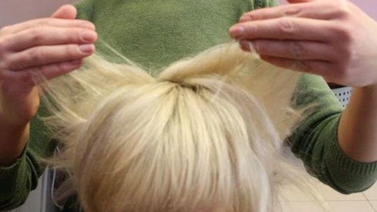 Nielegalna trwała? Prokuratura nadal tropi „podziemie fryzjerskie” w szpitalu 