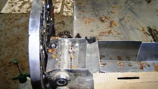 Nielegalna wytwórnia papierosów zlikwidowana. Tytoń za pół miliona