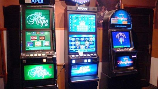 Nielegalne automaty w legalnych lokalach