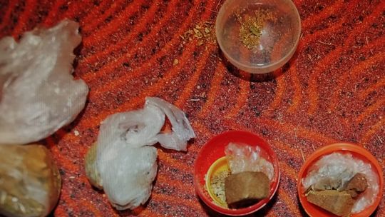 Nielegalne papierosy, alkohol i narkotyki zabezpieczone w powiecie łęczyńskim