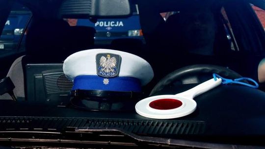 Nielegalne wyścigi na ul. Mełgiewskiej. Policjanci przerwali zabawę