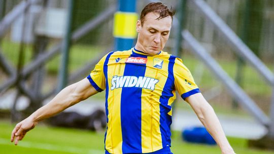 Niemal 70 minut gry w liczebnej przewadze i „wielbłąd” bramkarza. Avia tylko zremisowała z Siarką