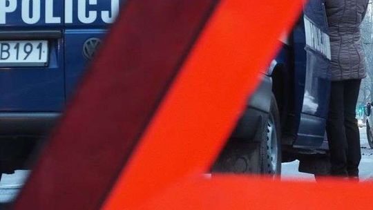 Niemce: Zderzenie trzech samochodów na drodze nr 19