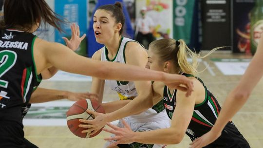 Niepokonane u siebie w rundzie zasadniczej. Pszczółka Polski Cukier wygrywa z Zagłębiem Sosnowiec