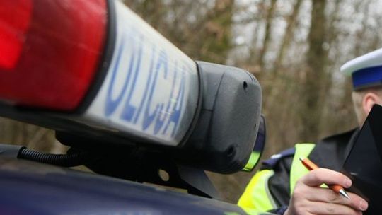 Niesiołowice: po pijanemu wjechał w samochód