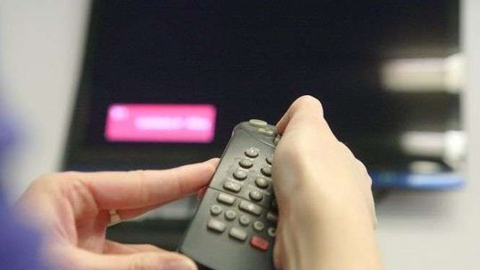 Niesłyszący i niewidomi walczą o dostęp do telewizji