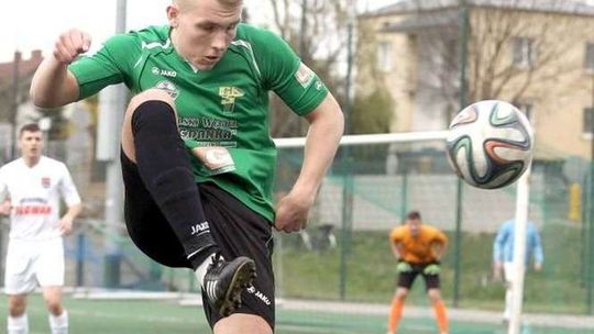 Niespodzianka w Długim Kącie, wyniki czwartej ligi