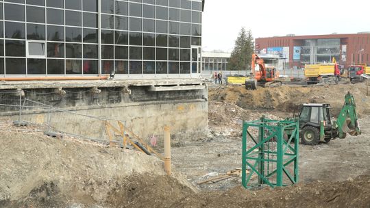 Niespodzianki na budowie basenu olimpijskiego