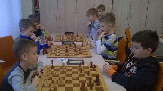 Niespodzianki w III turnieju Szachowa Liga Młodych Mistrzów