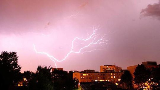 Niespokojnie w pogodzie. Silne burze z porywistym wiatrem