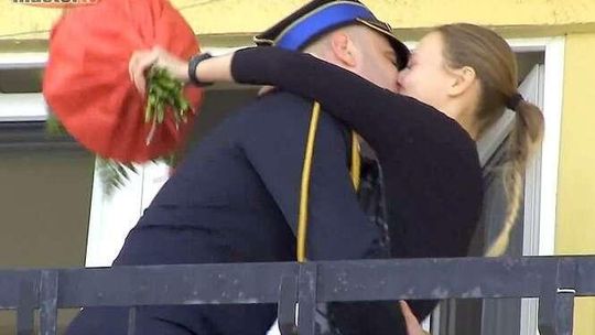 Nietypowe oświadczyny strażaka. "Jola niczego nie podejrzewała"