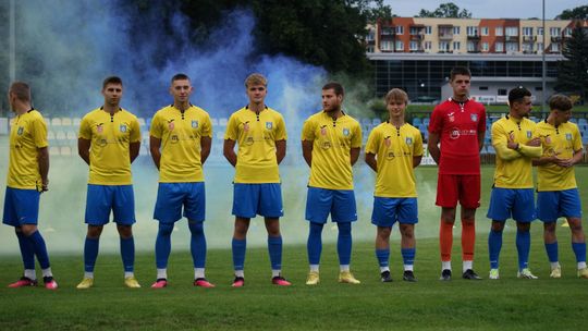 Nietypowy mecz w Kraśniku. Grom Kąkolewnica przeciwko Stali zagrał w siedmiu