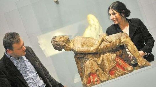 Niewidzialna Madonna w Muzeum Lubelskim. Czy to pieta z lubelskiej fary?