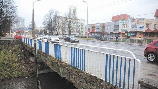 Niewielki most, a utrudnienia dla kierowców będą ogromne. Zamkną drogę