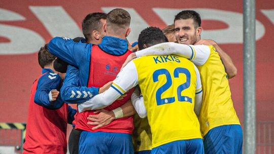 Niezniszczalni znowu w akcji. Motor wygrał z Lechem w Poznaniu po prawie 60 latach [zobacz bramki]