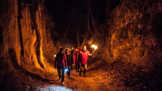 Niezwykła nocna wycieczka po Kazimierzu Dolnym