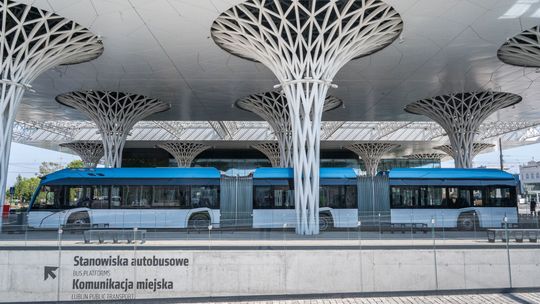 Niezwykły autobus. Blisko 25 metrów długości i dwa przeguby. W niedzielę na testach w Lublinie