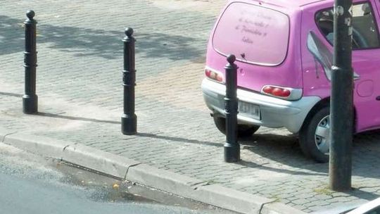 Nikt nie chce postawić słupków w centrum Lublina. Problemy także z innymi inwestycjami