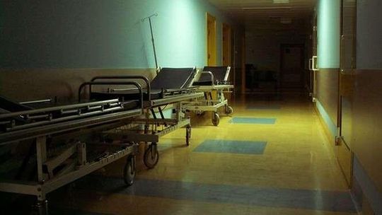 Nikt nie odpowie za śmierć mężczyzny w szpitalnej toalecie