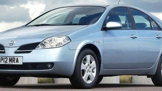 Nissan jest sprawny, ale starosta szuka czegoś "godnego urzędu" 