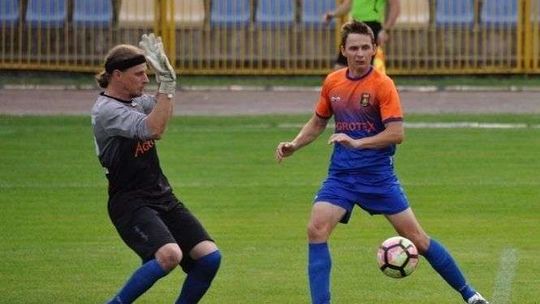 Niwa Łomazy – LKS AGROTEX Milanów 1:2. Lepsi o jedną bramkę