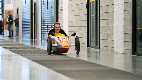 Pokazy robotów i nowoczesnych technologii przyciągnęły uczestników Nocy Inżynierów na Politechnice Lubelskiej.