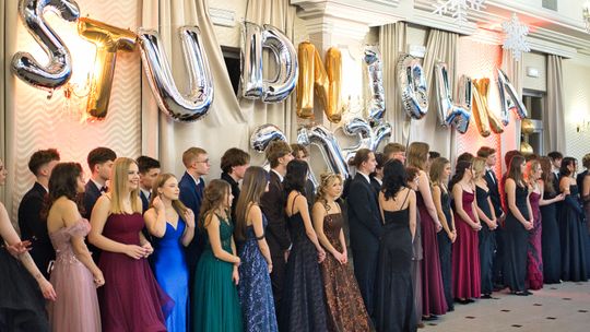 Noc pełna tańca i emocji. Studniówka Liceum Ogólnokształcącego im. Kazimierza Wielkiego w Lublinie