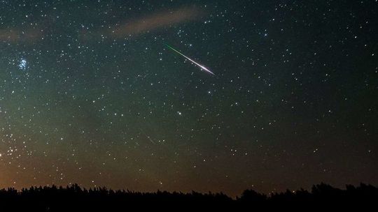 Noc Perseidów 2020. Kiedy najlepiej oglądać spadające gwiazdy?