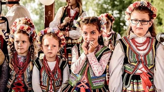 Noc świętojańska w Jaszczowie. Wicie wianków i konkurs na strój sobótkowy